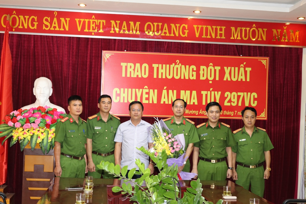 Điện Biên: Khen thưởng lực lượng tham gia Chuyên án số 279VC